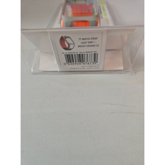 New OEM Tomtom Spark/Runner 2 Silicone Replacement Watch Strap (Bright Orange) - Picture 2 of 4